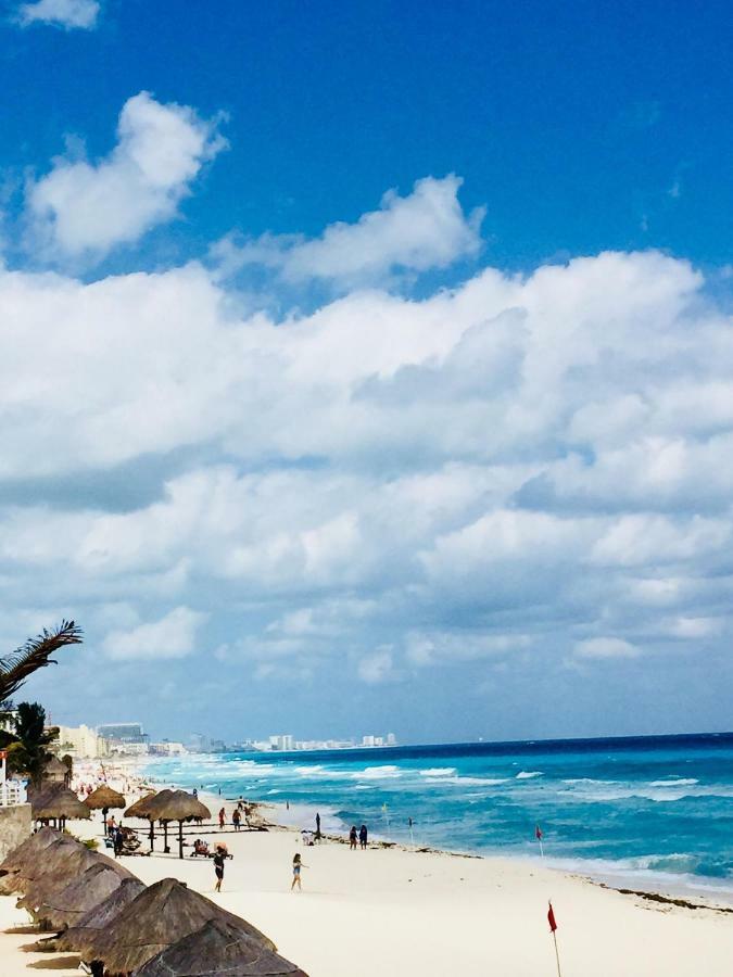Brisas Sunset Apartment Cancún Buitenkant foto